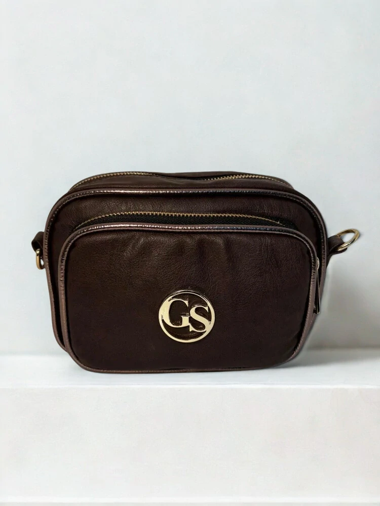 Malá hnedá crossbody kabelka so zlatými zipsami Grosso 22x16x10