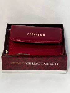 Mini dámska červená lakovaná kožená peňaženka Peterson 9x6x3