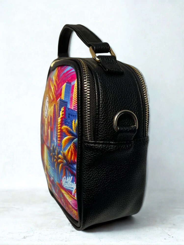 Čierna crossbody kabelka s farebnou potlačou s rúčkou GROSSO 24x22x10