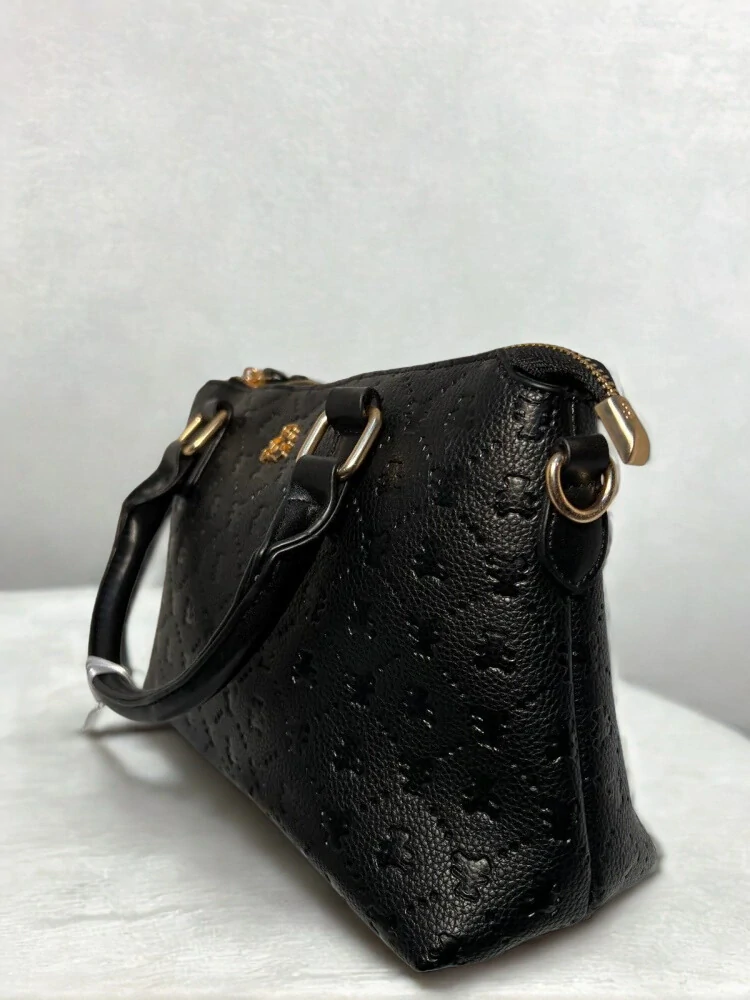 Čierna macíková crossbody kabelka Lulu Castagnette s rúčkami 28x18x11