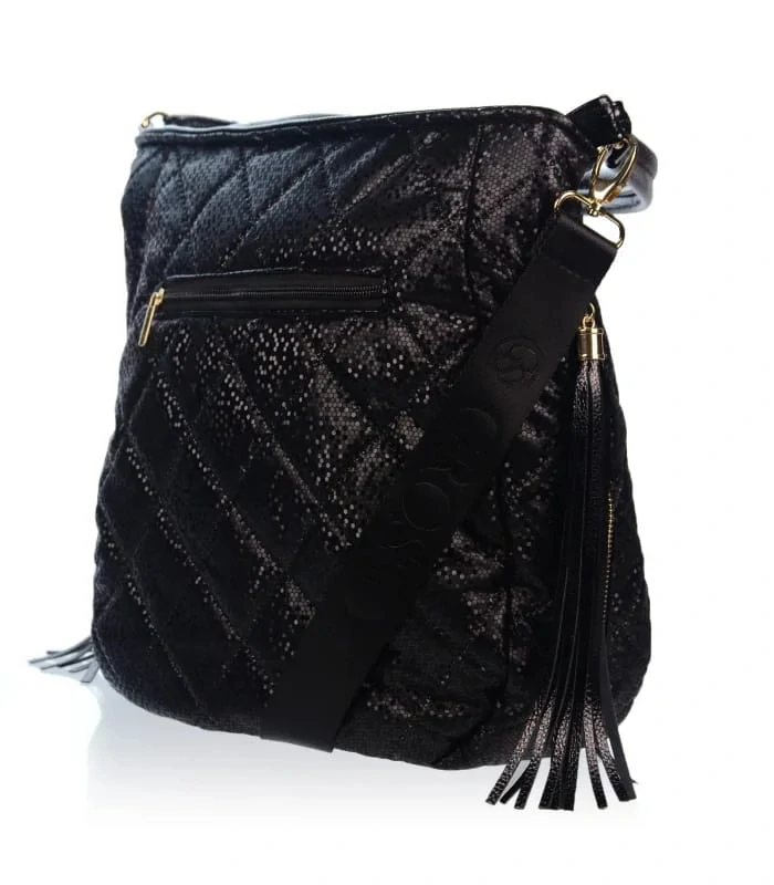 Čierna prešívaná crossbody kabelka s rúčkou, strapcami a s ramienkom s nápisom Grosso 34x32x14