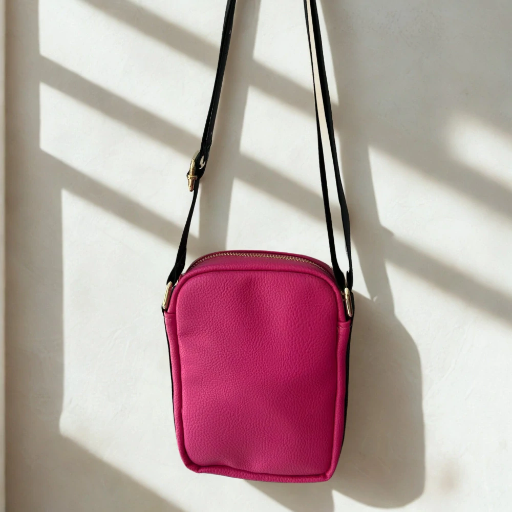 Malá ružová jednoduchá crossbody kabelka Laura Biaggi 22x16x8