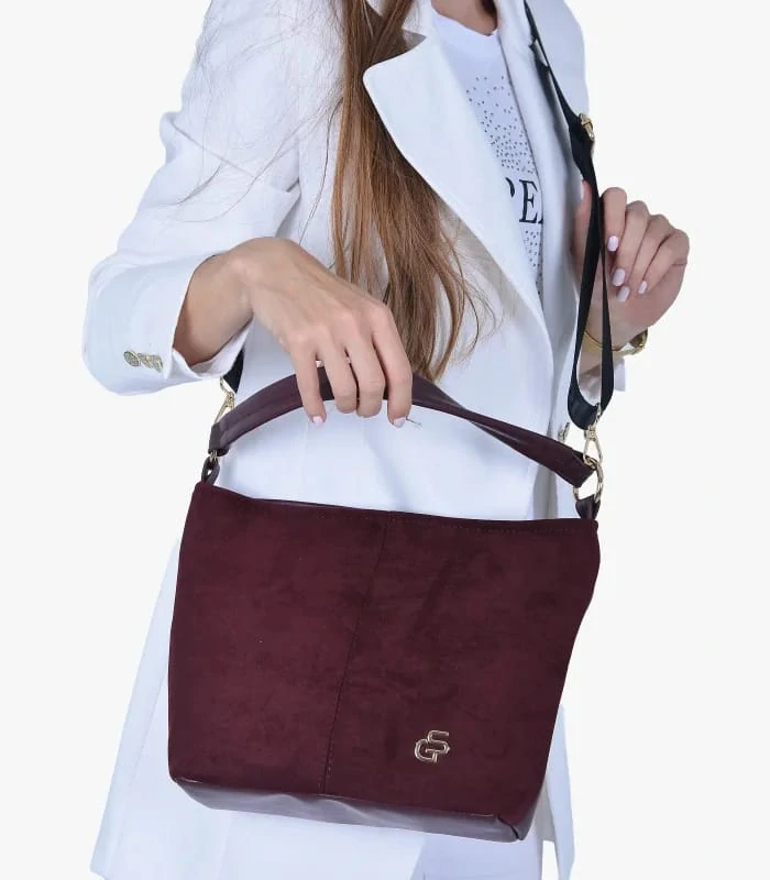 Stredná mäkká bordová crossbody kabelka s rúčkou na plece Grosso 34x24x12