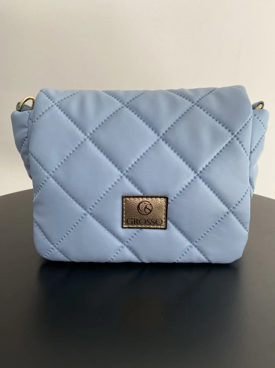 Prešívaná svetlomodrá crossbody kabelka Grosso – 27x20x12 cm
