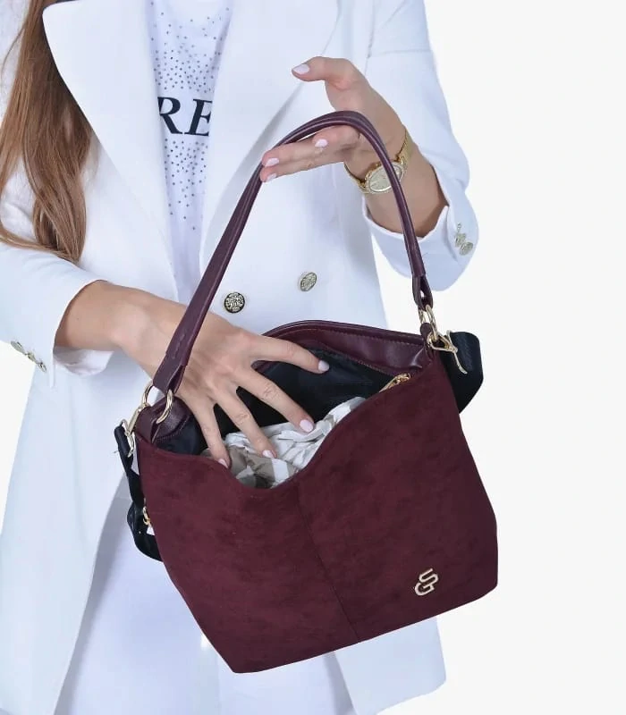 Stredná mäkká bordová crossbody kabelka s rúčkou na plece Grosso 34x24x12