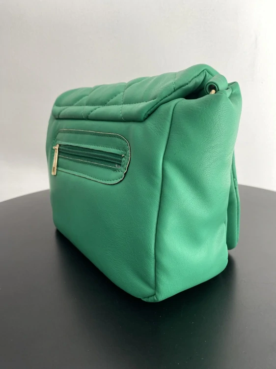 Prešívaná zelená crossbody kabelka Grosso – 27x20x12 cm