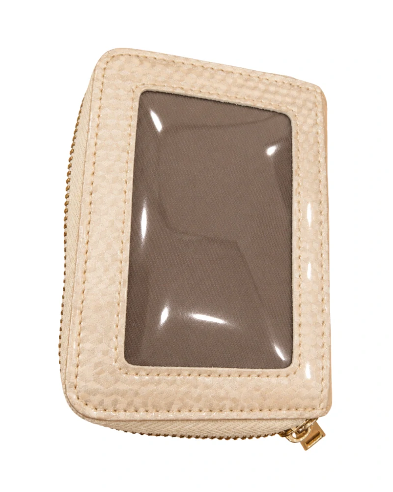 👛 Malá dámska béžová lakovaná kožená peňaženka Grosso s 3D kockovaným vzorom 10x7x3 cm