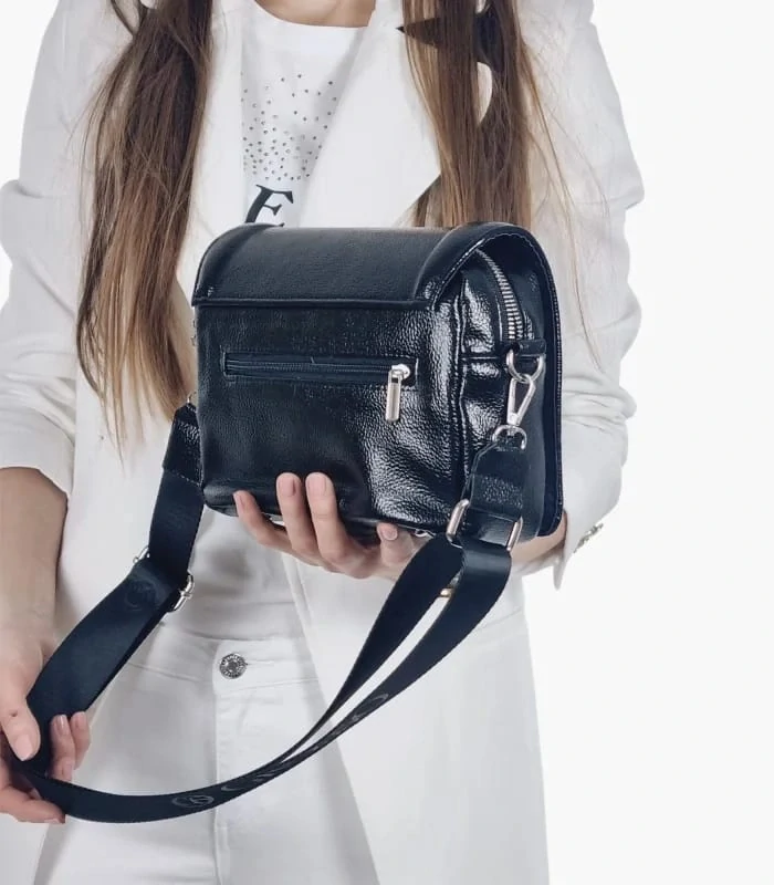 Štýlová čierna crossbody kabelka Grosso 25x18x10