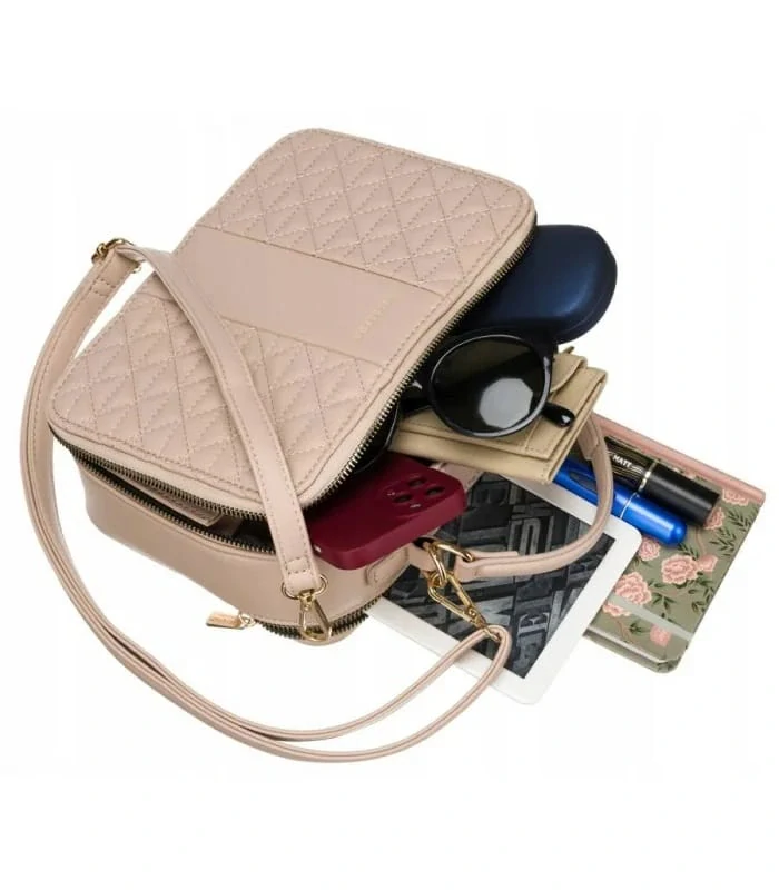 Malá prešívaná hnedá elegantná messenger kabelka Peterson 23x17x10