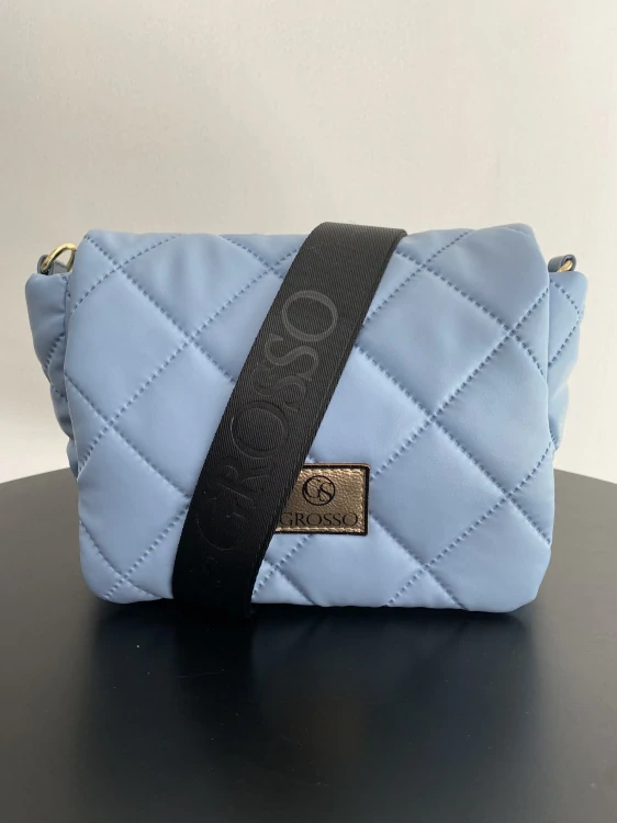 Prešívaná svetlomodrá crossbody kabelka Grosso – 27x20x12 cm