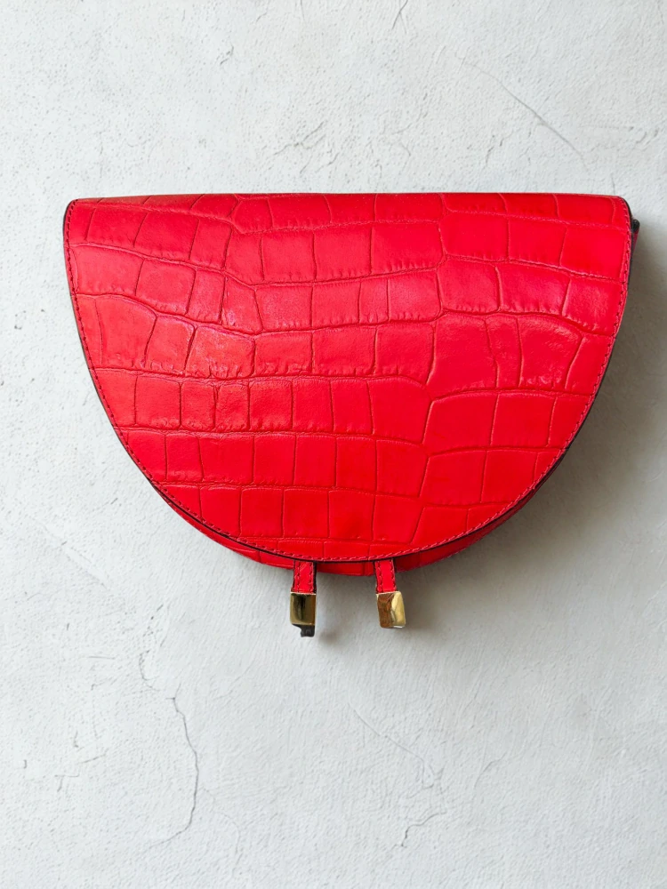 Elegantná červená kožená crossbody kabelka Laura Biaggi 24x20x9
