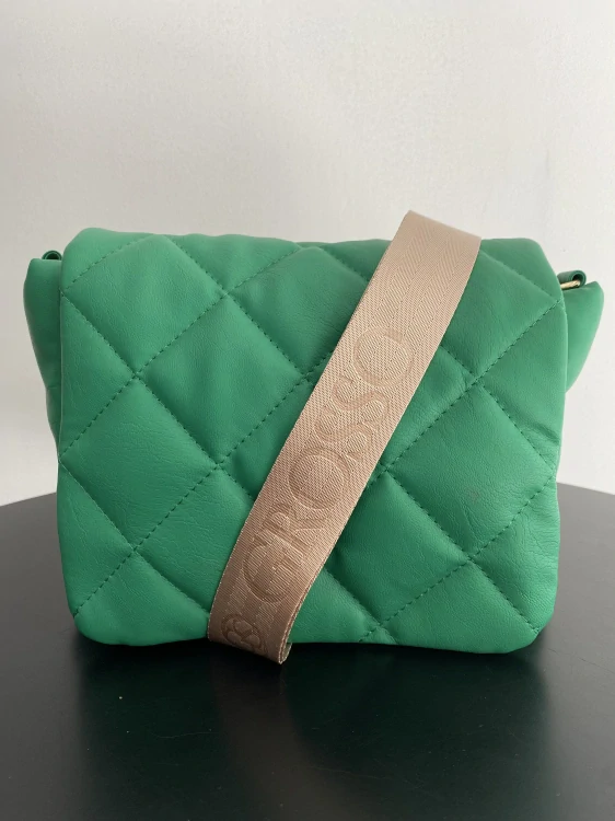 Prešívaná zelená crossbody kabelka Grosso – 27x20x12 cm
