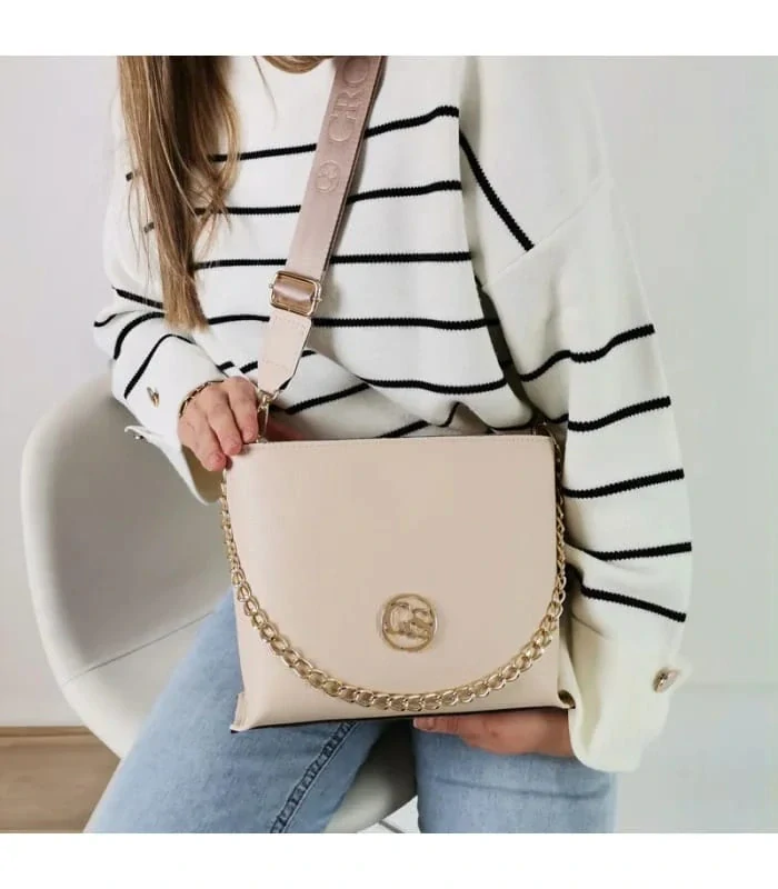 Béžová crossbody kabelka so zlatou retiazkou a remienkom Grosso 25x20x9