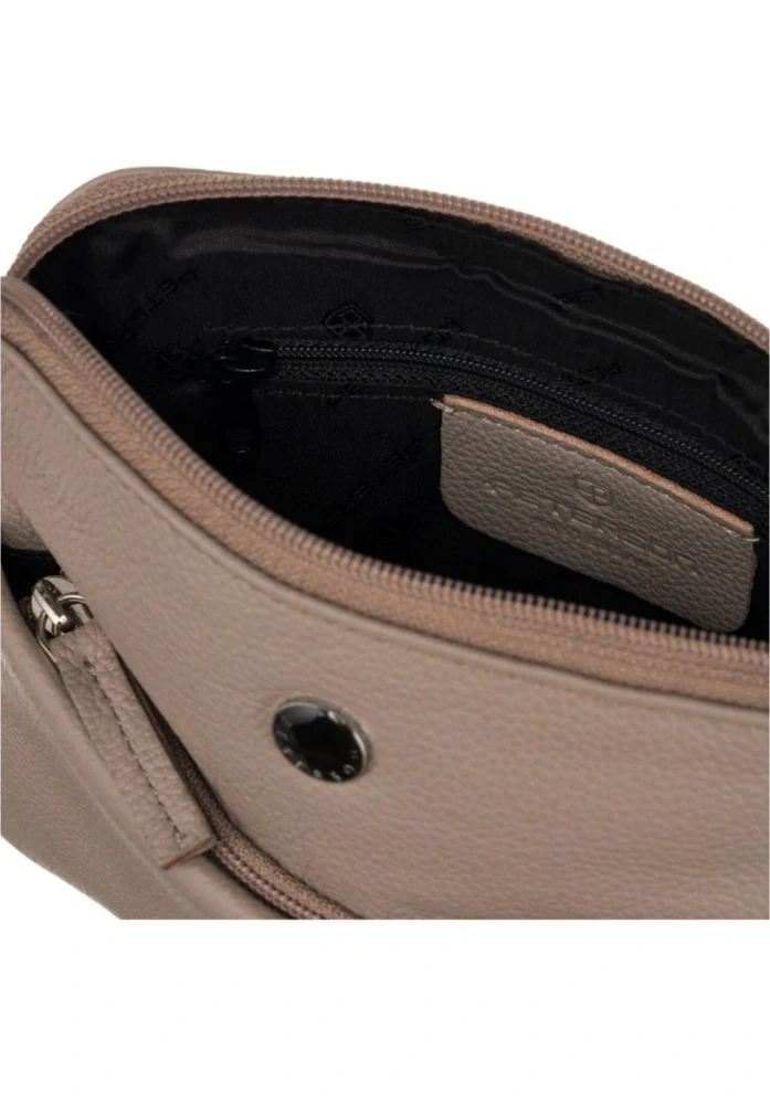Malá hnedá kožená crossbody messenger kabelka z prírodnej kože Peterson 20x16x5