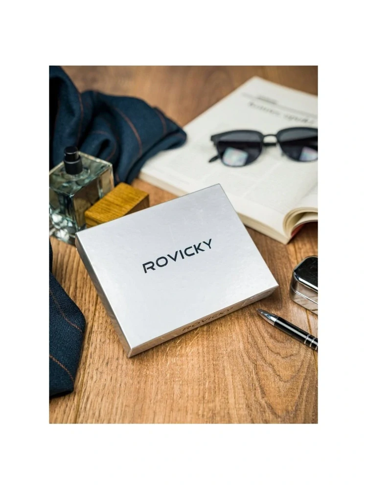 Pánska čierna kožená peňaženka na šírku bez pracky Rovicky 13x10x2