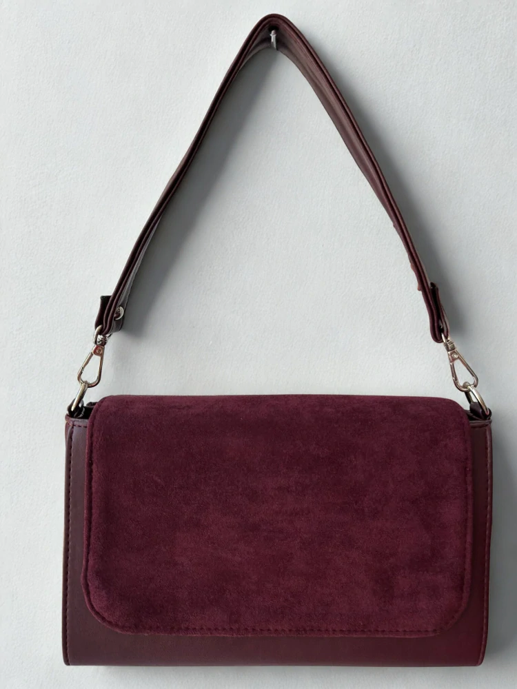Bordová elegantná crossbody kabelka s rúčkou Grosso 27x16x10