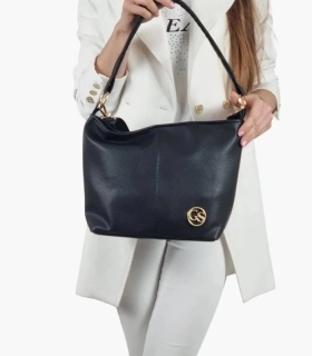 Stredná mäkká čierna crossbody kabelka s rúčkou na plece Grosso 34x25x12