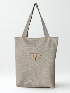 Väčšia béžová kabelka na plece s textúrou s dlhými rúčkami Grosso 40x36x10