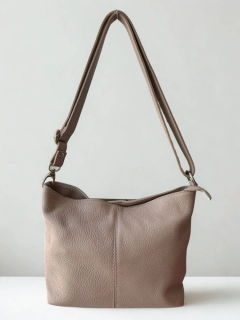 Svetlohnedá jednoduchá elegantná kožená crossbody kabelka Laura Biaggi 32x18x14