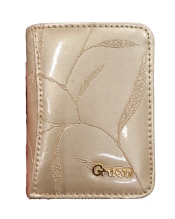 👛 Malá dámska béžová lakovaná kožená peňaženka Grosso s reliéfnym vzorom listov 10x7x3 cm